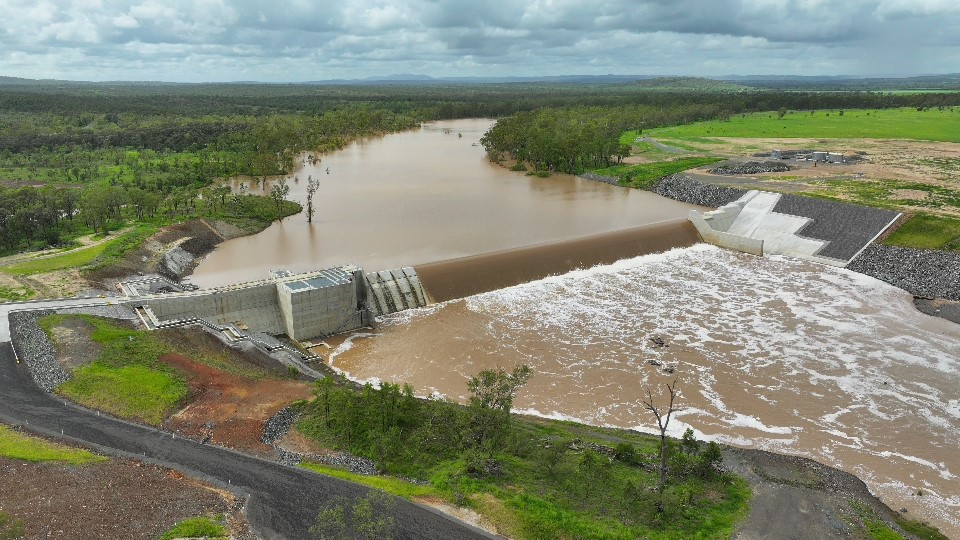 AB Image_Weir overtopping;